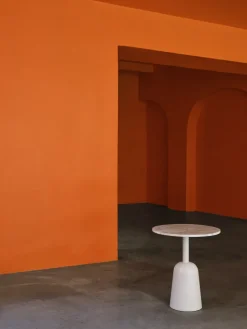 Mesa Turn ajustable Ø55 cm, mármol*Normann Copenhagen Online