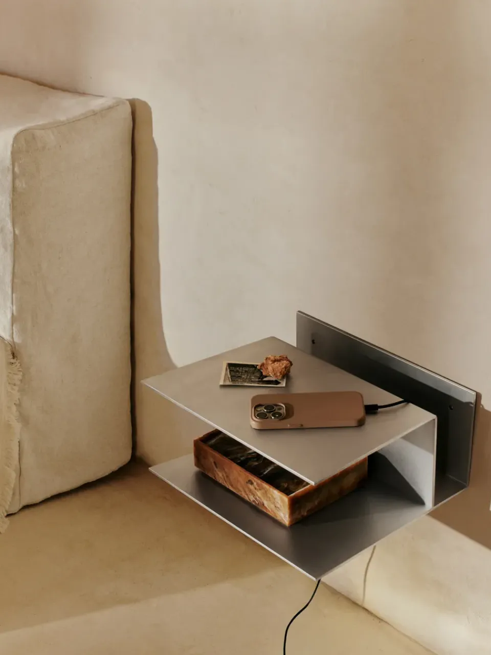 Mesita de noche Lager 15,5x35x30 cm, Aluminio*Ferm Living Sale
