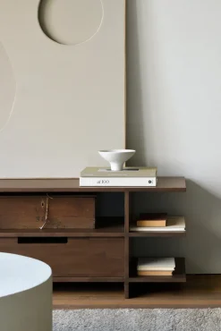 Mueble multimedia Kabuki, Teca teñida oscura*Ethnicraft Best