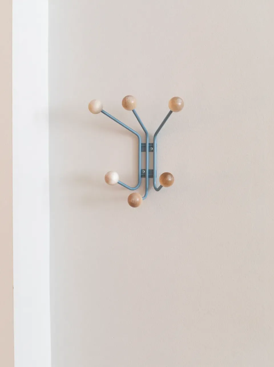 Perchero de pared Bill XS, Pigeon blue*Maze Best