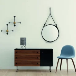 Perchero de pared Matégot, -latón*GUBI Online