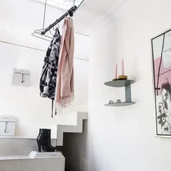 Perchero Swing, Oak natural, l, cordón natural*LIND DNA Outlet