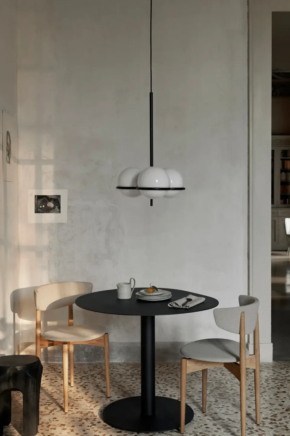 Pond Mesa Ø88x72 cm, Black*Ferm Living