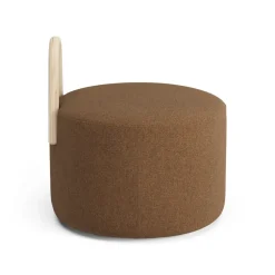 Puff Amstelle mediano con respaldo fresno lacado natural, Main Line Flax 15*Swedese Discount