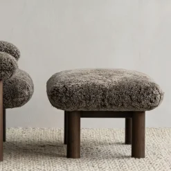Reposapiés Brasilia, Moss 011 -base de nogal*Audo Copenhagen Sale