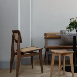 Silla C-Chair, American walnut, asiento y respaldo trenzado natural*GUBI Outlet