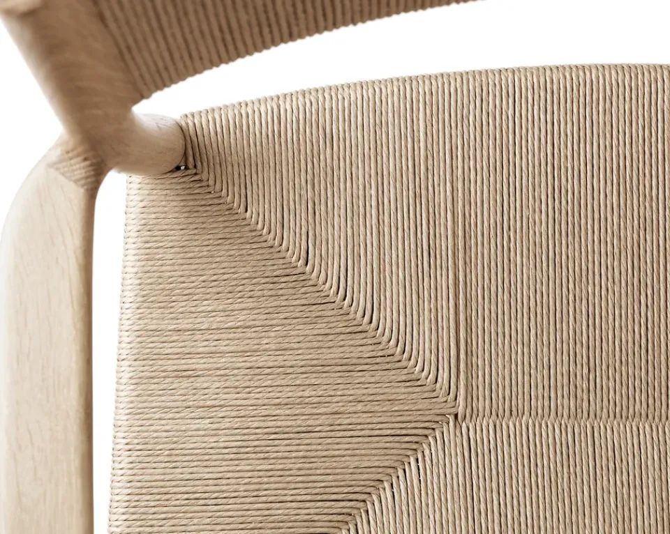 Silla con reposabrazos Arv respaldo y asiento tejidos, Roble aceitado blanco-cordón de papel*Brdr. Krüger Clearance