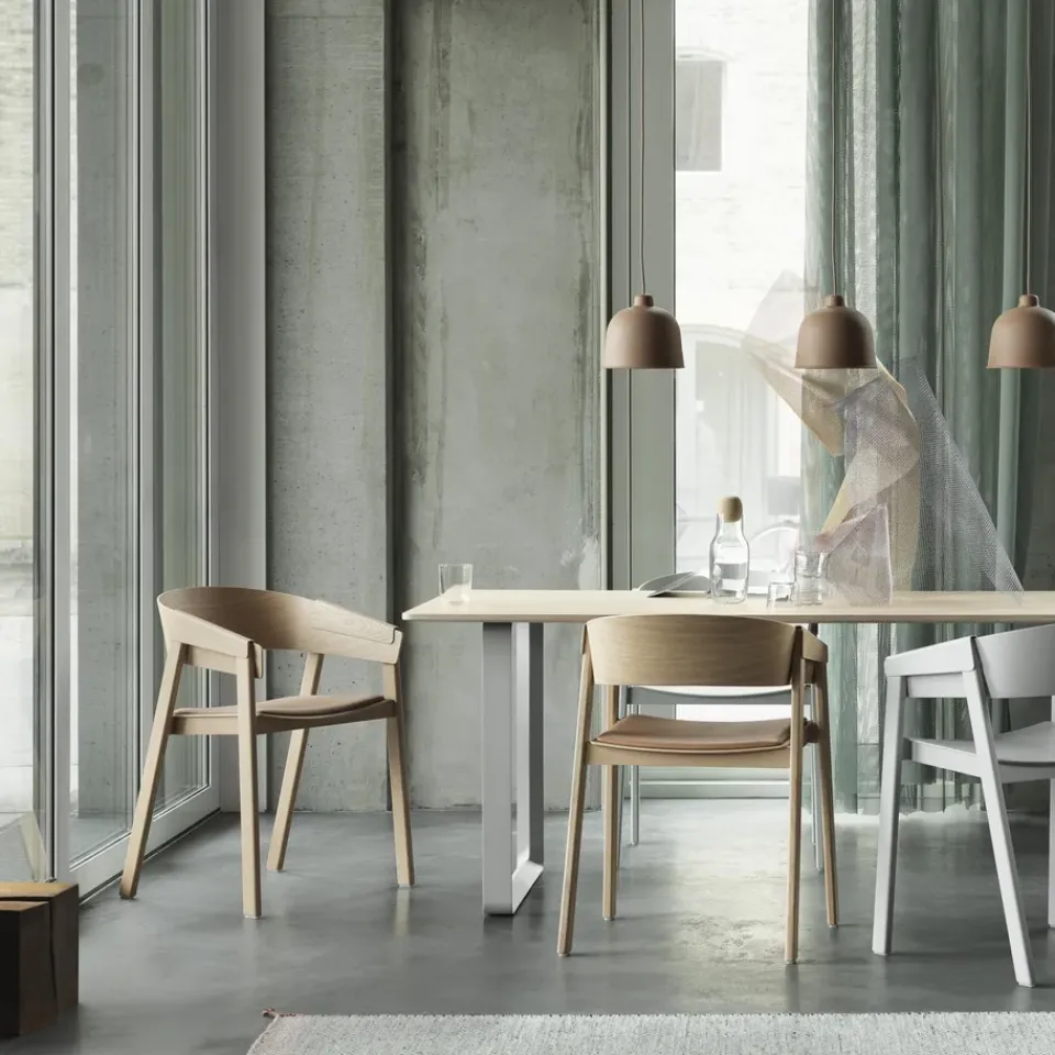 Silla con reposabrazos Cover, roble*Muuto Clearance