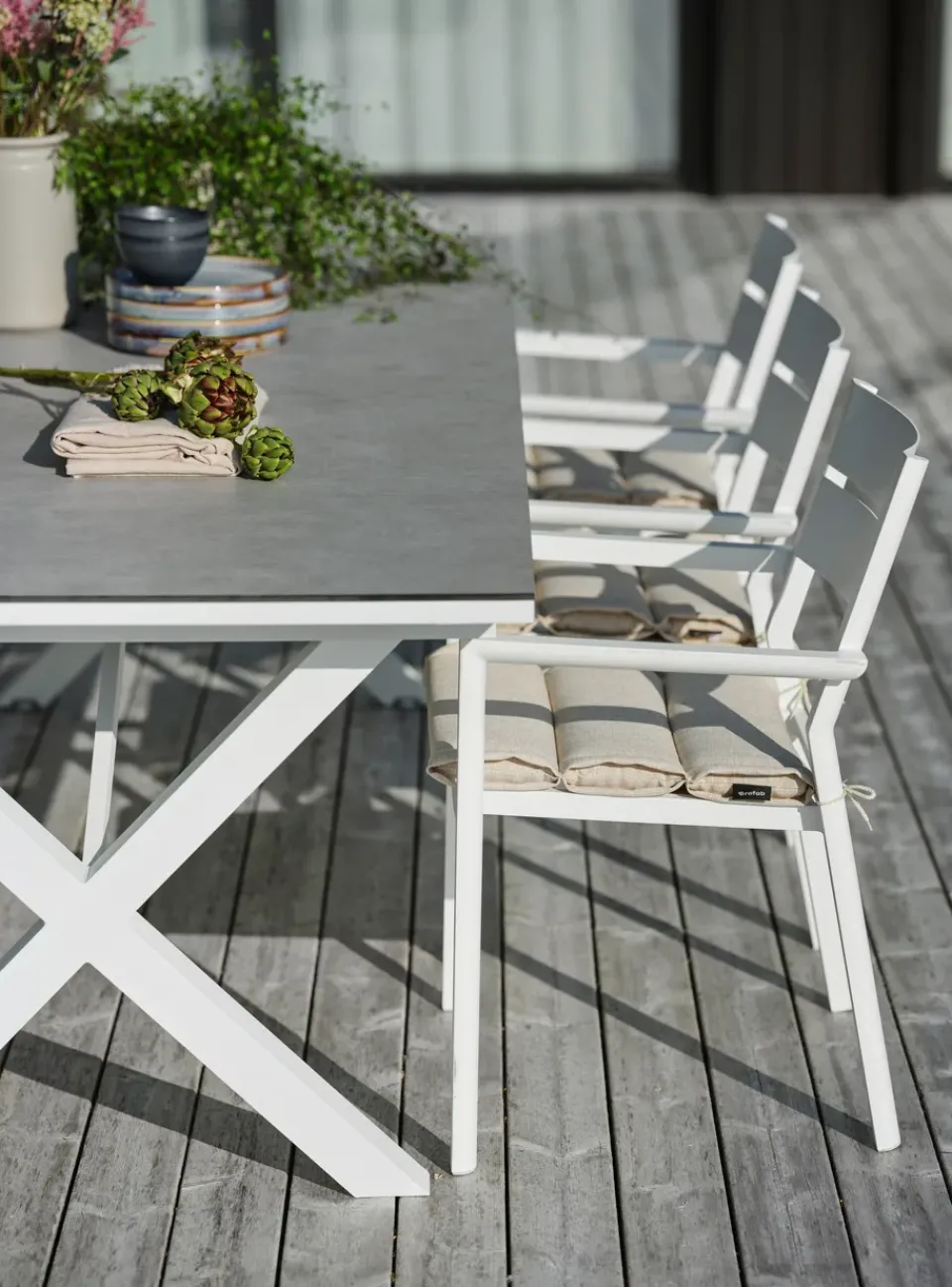 Silla con reposabrazos Delia,*Brafab