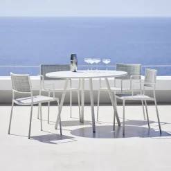 Silla con reposabrazos Less, Natural-soporte lava grey*Cane-line