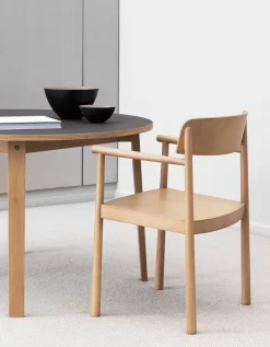 Silla con reposabrazos Timb, Tan*Normann Copenhagen Outlet