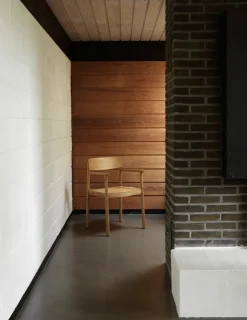 Silla con reposabrazos Timb, Tan*Normann Copenhagen Outlet