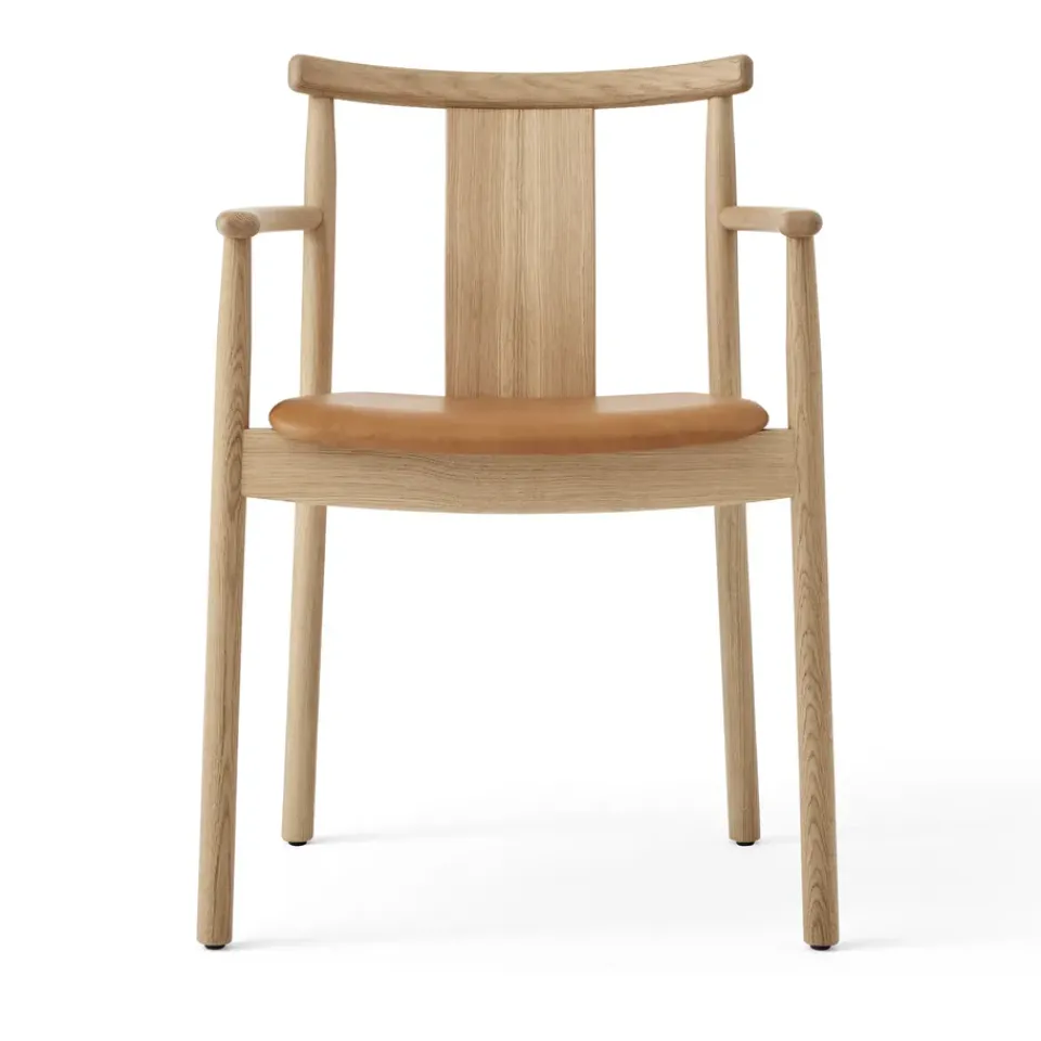 Silla con reposbrazos y cojín de silla Merkur, Oak- Dakar 0250 cognac*Audo Copenhagen Sale