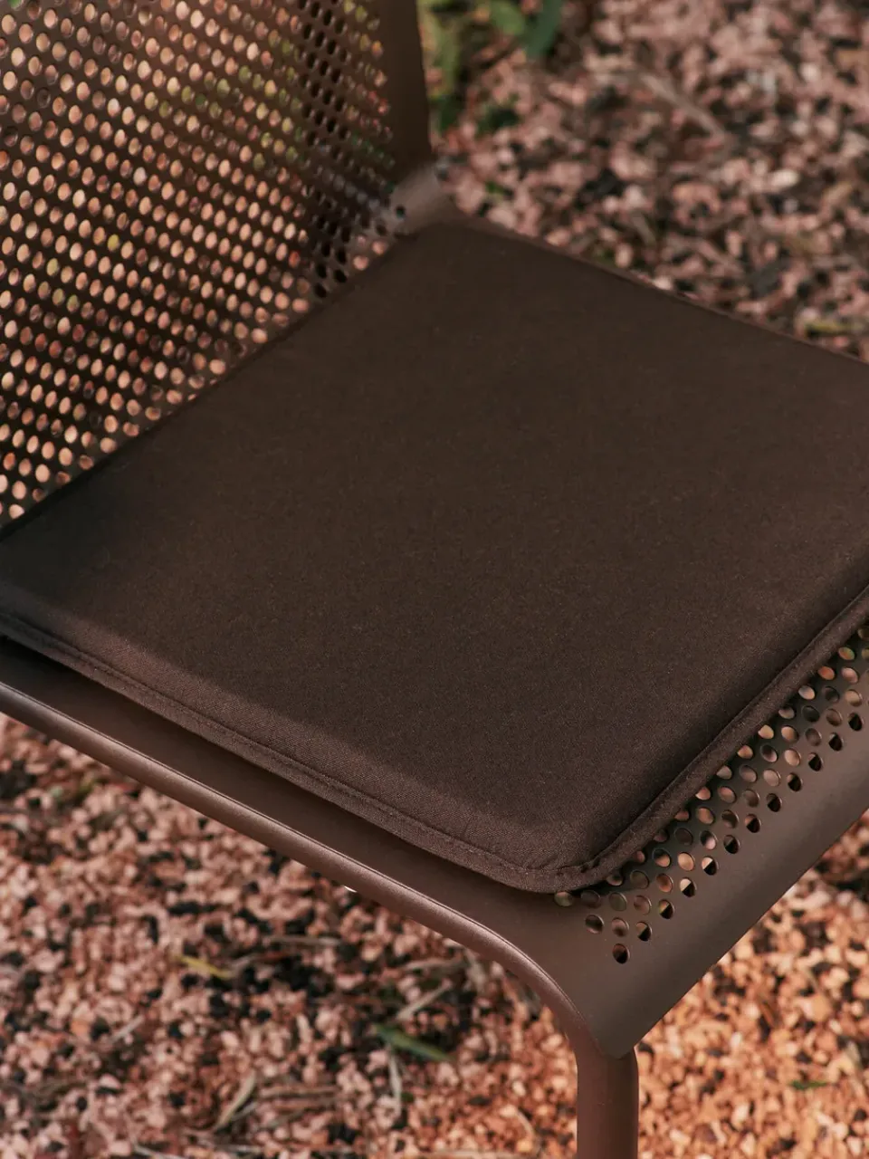 Silla Dapple, Dark Chocolate*Ferm Living Sale