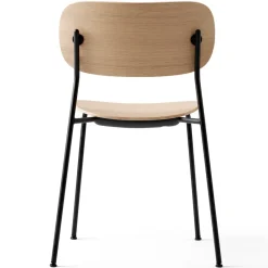 Silla de comedor con patas negras Co , Roble*Audo Copenhagen