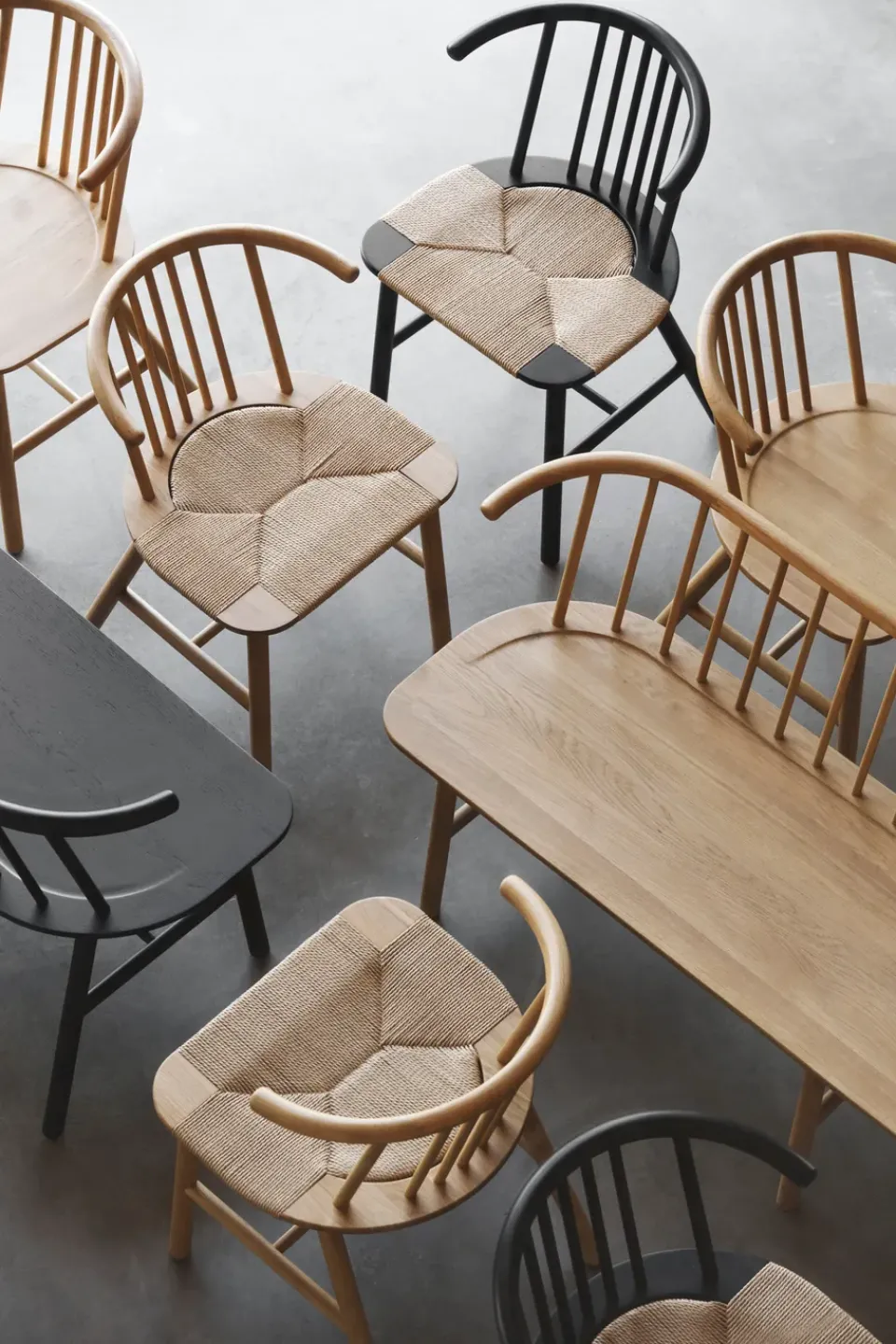 Silla de comedor VIOR asiento trenzado, Roble lacado en negro-natural*NJRD Sale