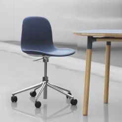 Silla de oficina Form chair swivel 5W, , aluminio negro, ruedas*Normann Copenhagen Discount