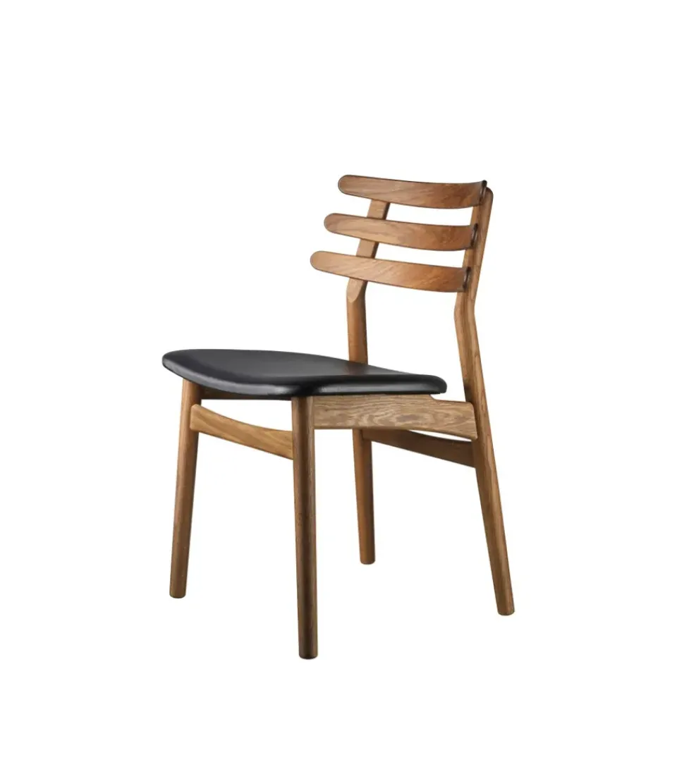 Silla J48, Smoked oak nature lacquered-black leather*FDB Møbler Sale