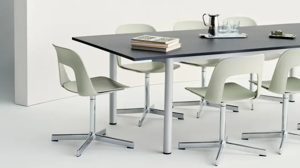 Silla Layout Chair 131, Bottle green-aluminio pulido*HAY