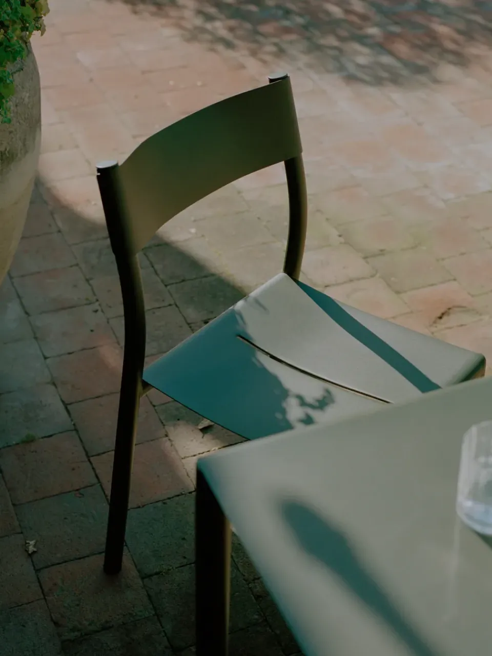 Silla May Chair Outdoor, Dark Green*New Works
