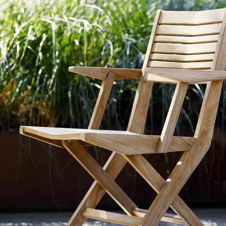 Silla plegable Flip, Teak, con reposabrazos*Cane-line Online