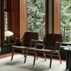 Sillón con reposabrazos AX HM11 Lounge Chair, Walnut-oak*&Tradition Discount