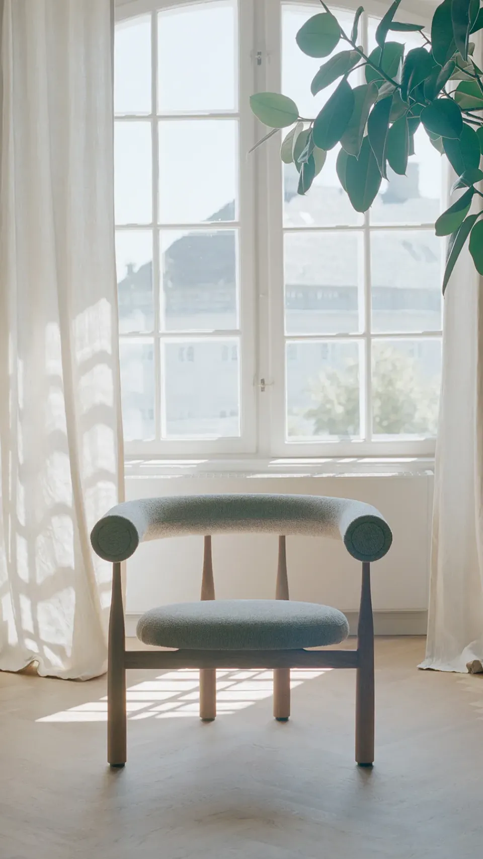 Sillón lounge Bukowski, Roble, Moss 17*New Works Sale