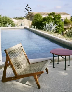 Sillón MR01 Initial outdoor lounge chair, Madera de iroko aceitada*GUBI Clearance