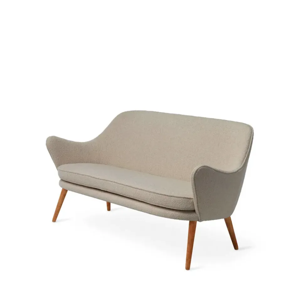 Sofá Dwell, 2 plazas tela barnum 2 sand, patas de roble ahumado*Warm Nordic Discount