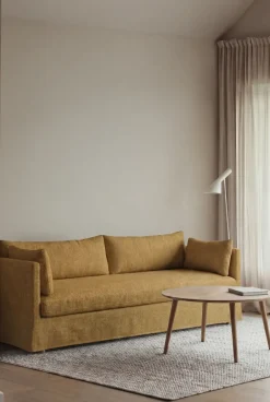 Sofá Linnevik, Luiza Mustard 3972-roble blanco aceitado, 4 plazas, con faldón*1898 Sale