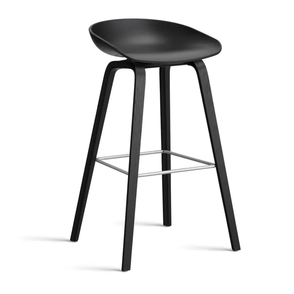 Taburete alto About a Stool 32 con base de roble 2.0, Soporte de acero inoxidable*HAY New