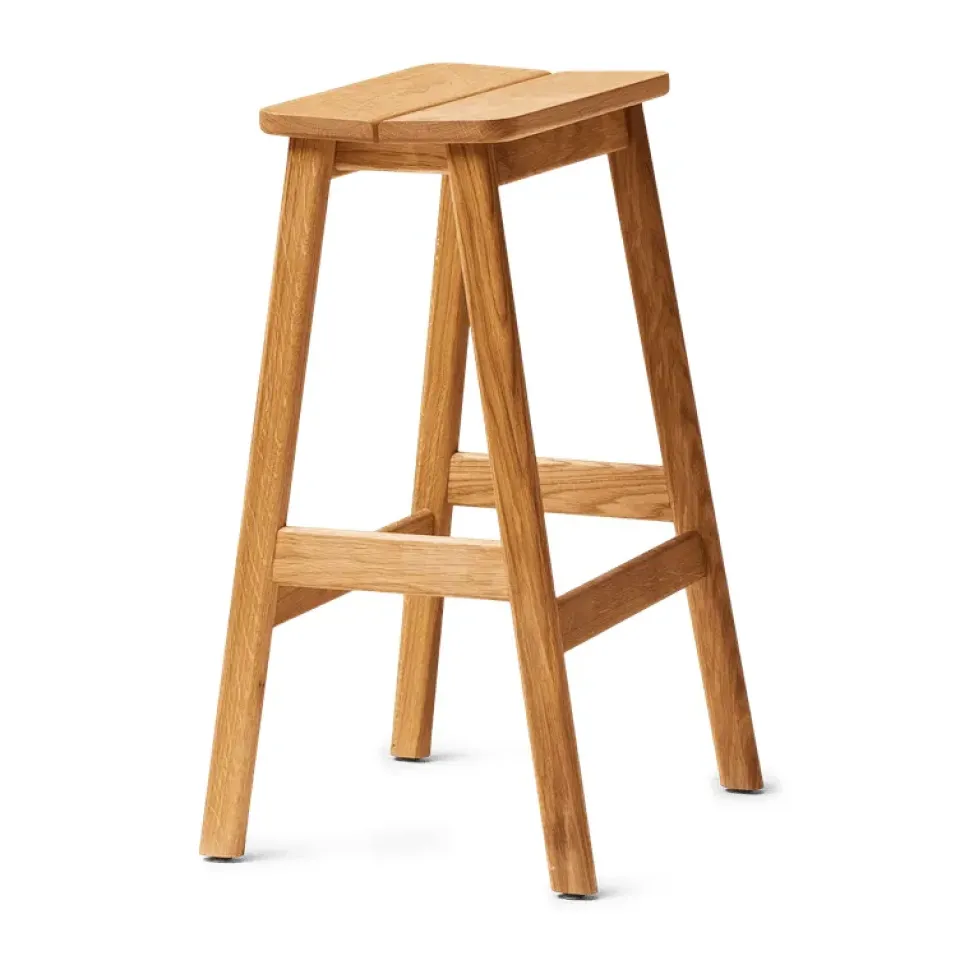 Taburete Angle Standard 65 cm, Roble*Form & Refine Hot