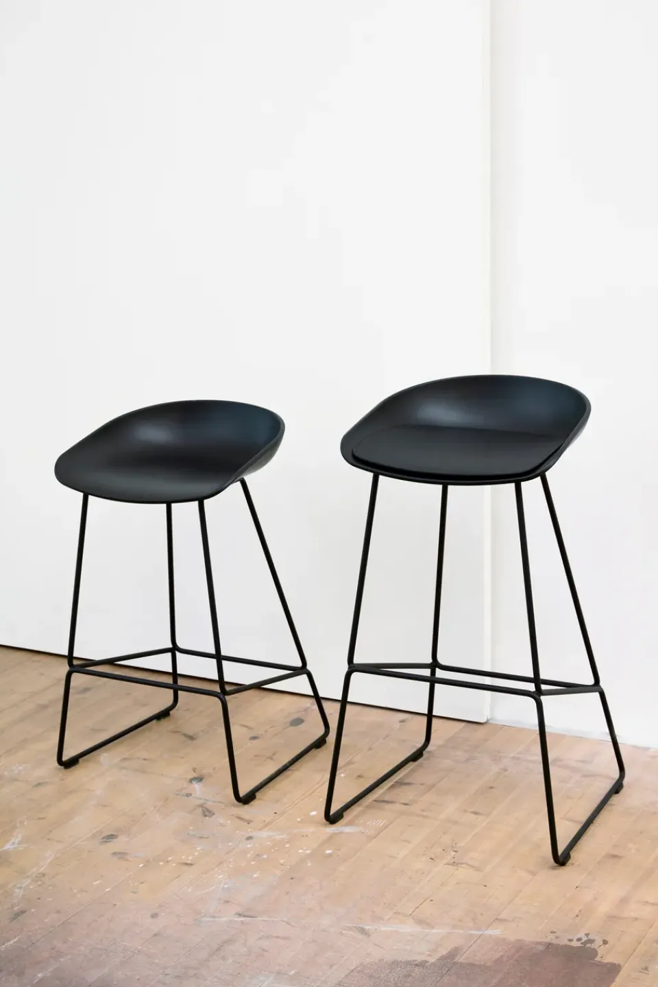Taburete bajo About a Stool 38, 2.0, -estructura de acero*HAY Online