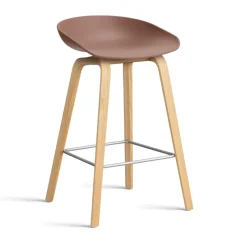 Taburete bajo About a Stool 32 con base de roble lacado 2.0, Soft brick-soporte de acero inoxidable*HAY Sale
