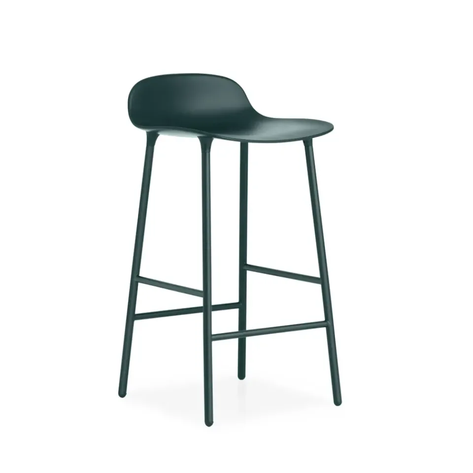 Taburete bar Form bajo, Green, patas de acero lacadas en*Normann Copenhagen Outlet