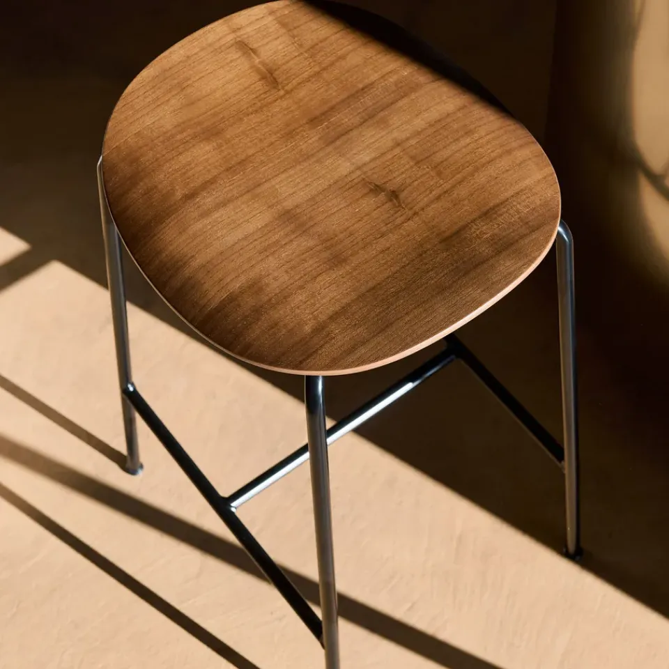 Taburete bar Pavilion AV38 79 cm, Black-lacquered walnut*&Tradition Sale