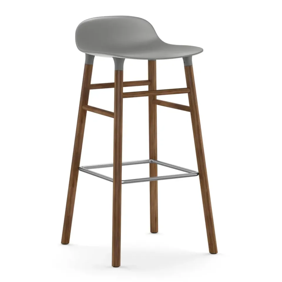 Taburete de bar con patas de nogal Form,*Normann Copenhagen Clearance