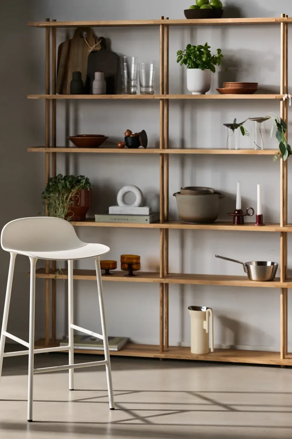 Taburete de bar Form Chair con patas de metal,*Normann Copenhagen