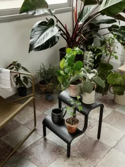 Taburete escalera Up, Black*Ferm Living Clearance