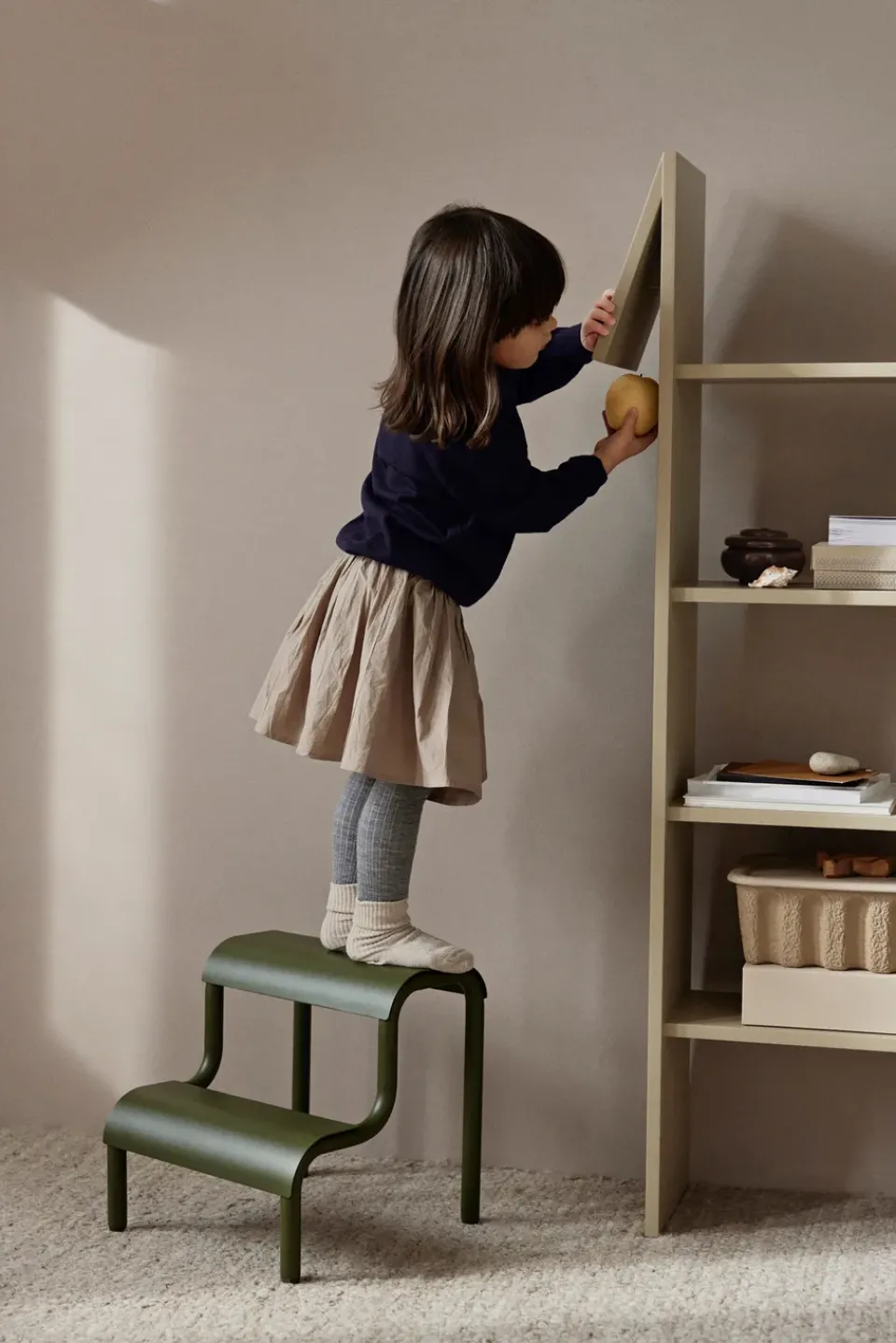 Taburete escalera Up, Forest Green*Ferm Living New