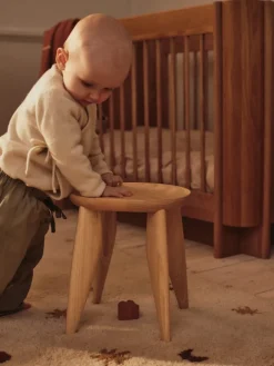 Taburete Feve kids , fresno sin tratarn*Ferm Living Hot