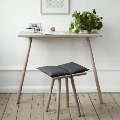 Taburete Georg, roble*Fritz Hansen Outlet