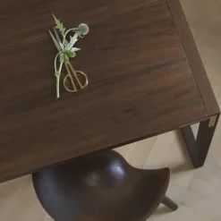 Taburete ML42 69 cm, roble aceitado -acero*Audo Copenhagen Online