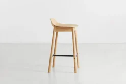 Taburete Mono 65 cm, Roble pigmentado blanco*Woud Sale
