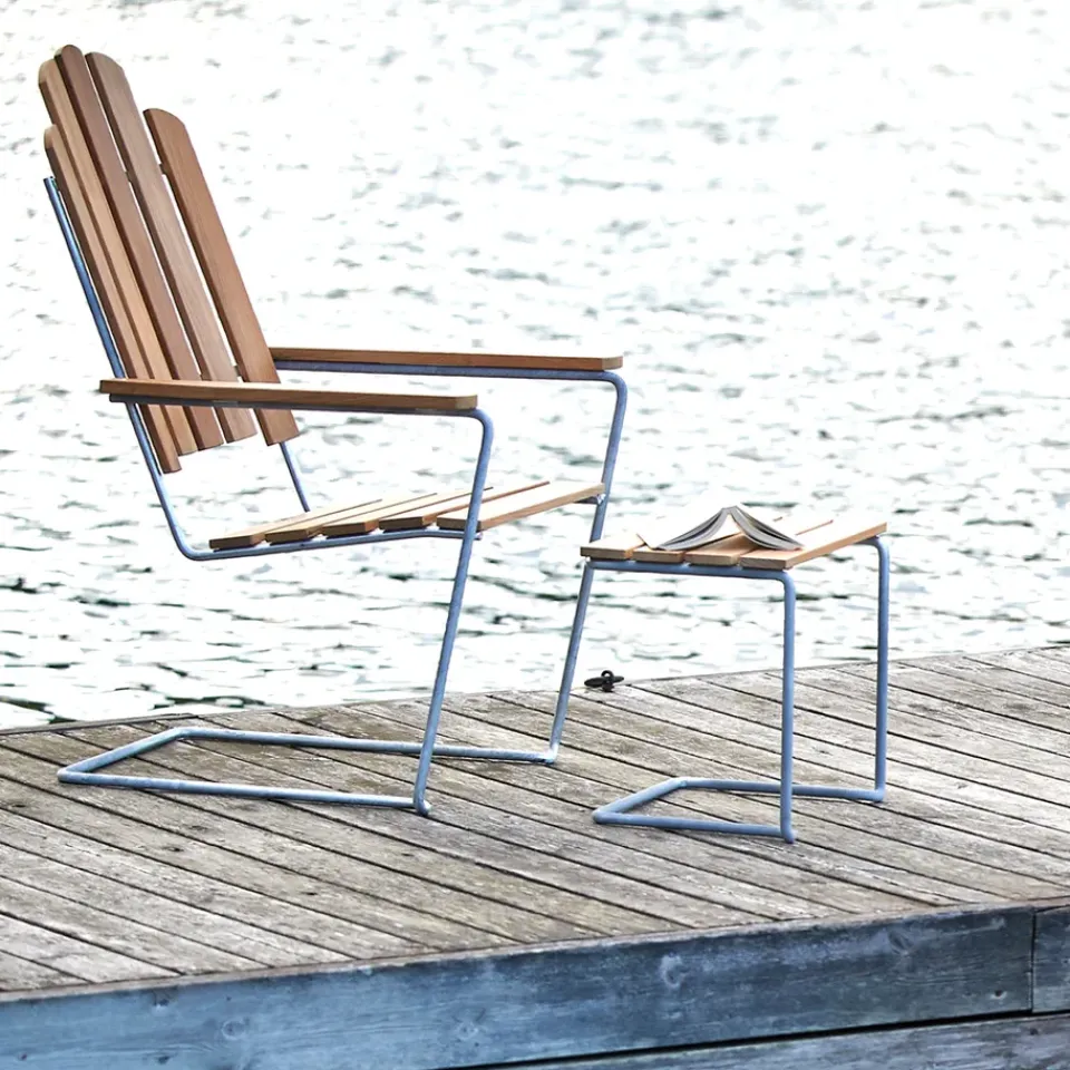 Taburete/reposapiés A3, Roble aceitado - estructura galvanizada en caliente*Grythyttan Stålmöbler Online