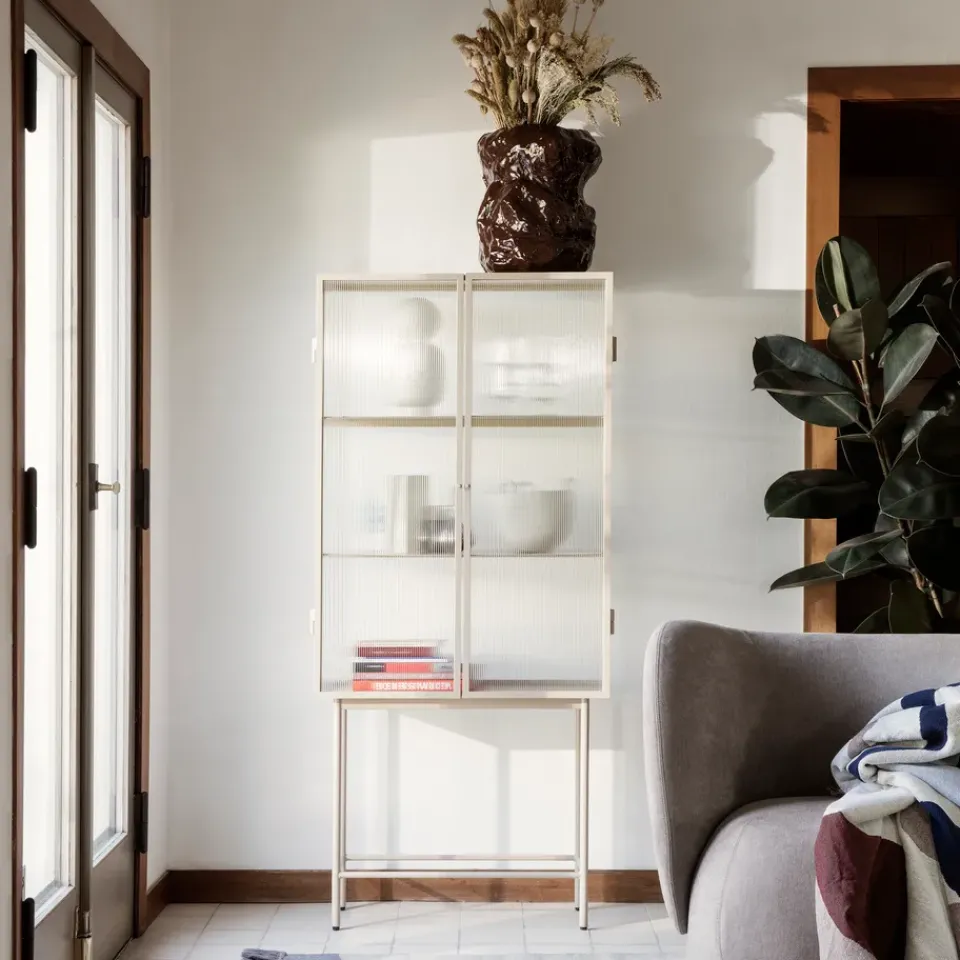 Vitrina Haze, Cashmere*Ferm Living Discount