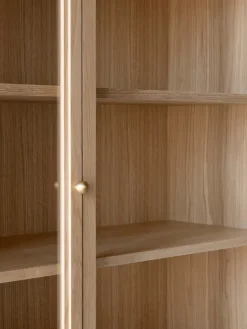 Vitrina Trace SC88 120x192x40 cm, Natural naturalal oak*&Tradition Best